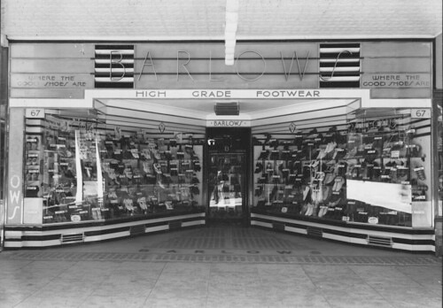 革靴の選び方①多くを扱っているショップで