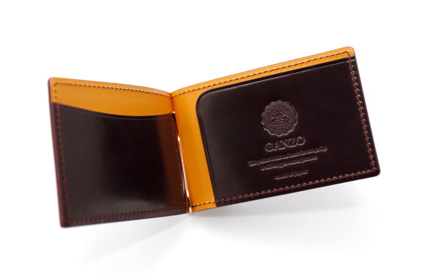 マネークリップをスマートに使うのがおすすめ！