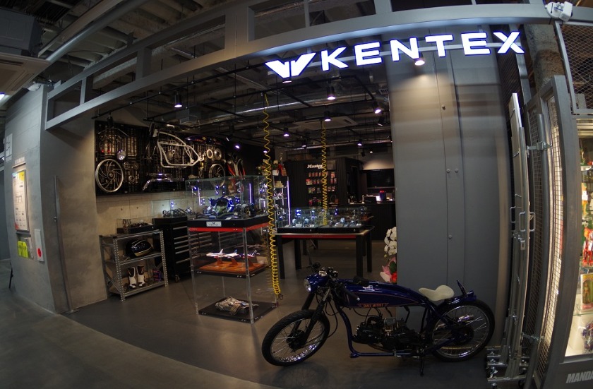 秋葉原の時計店：KENTEX BASE