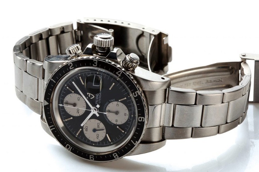 チュードル クロノタイム