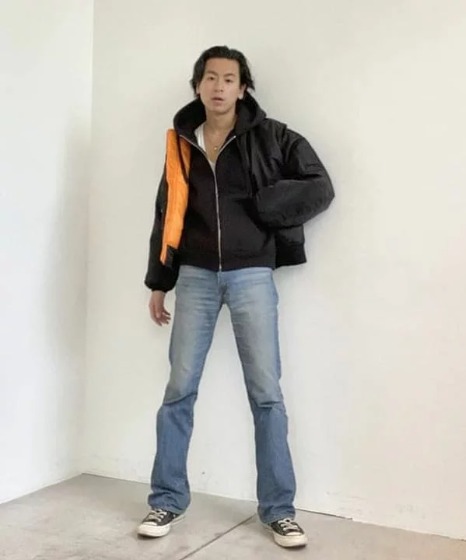 コーデ8：MA-1×ストレートデニム