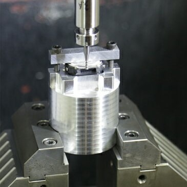 ケースの削り出し