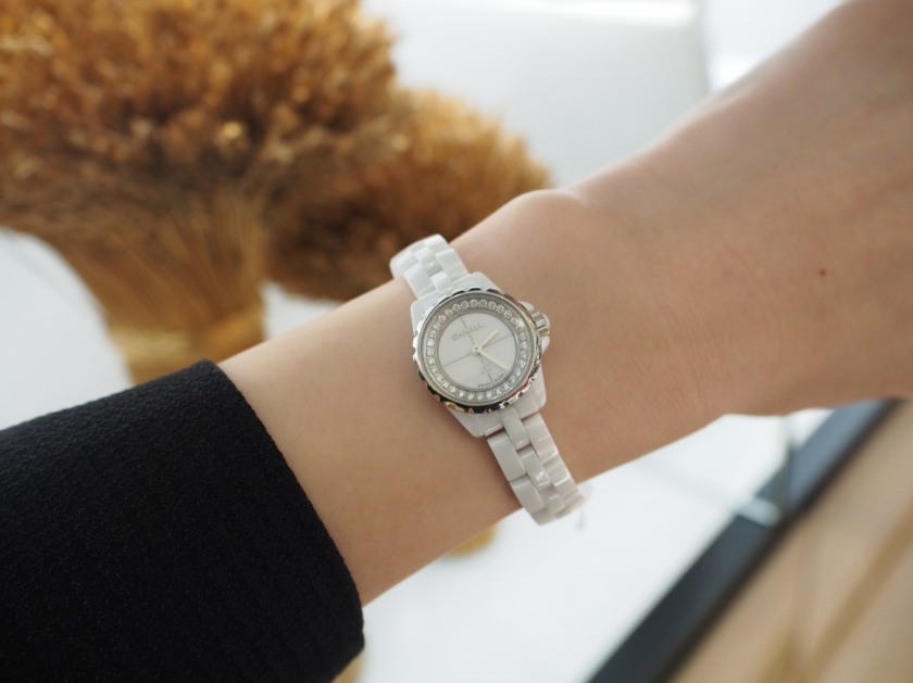 シャネル(CHANEL)の腕時計②手首の細い男性はレディースモデルも可能