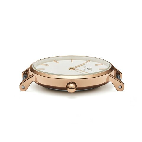 竜頭のデザインが違う