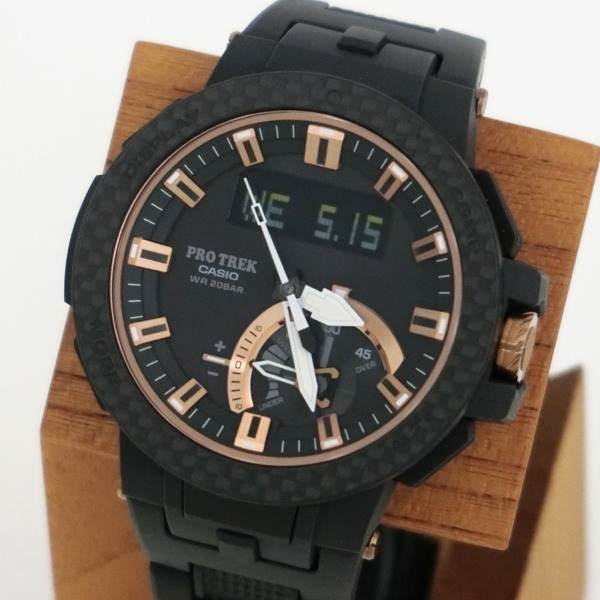 CASIO(カシオ)タフソーラー腕時計：PRW-7000X-1JRの特徴