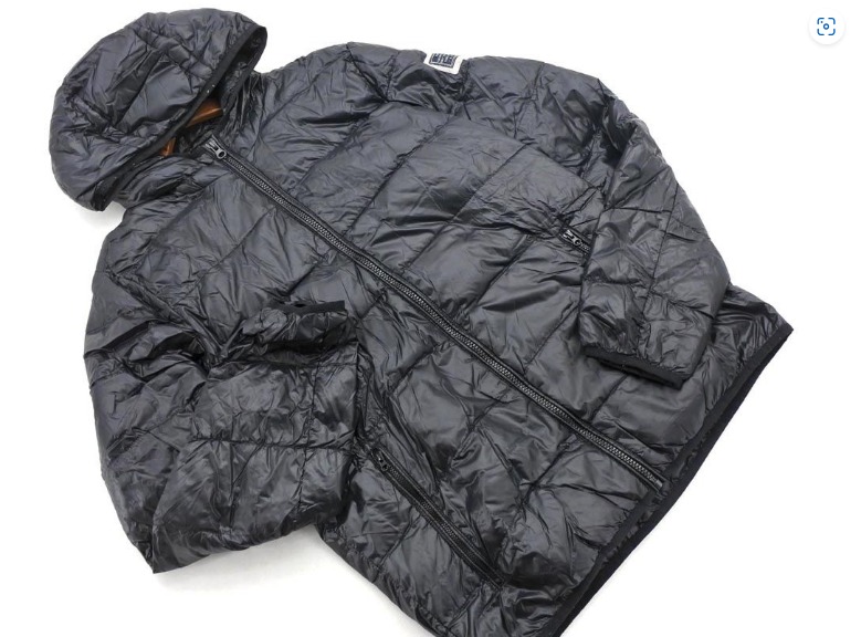 4位：ディーゼル ライトダウンジャケット