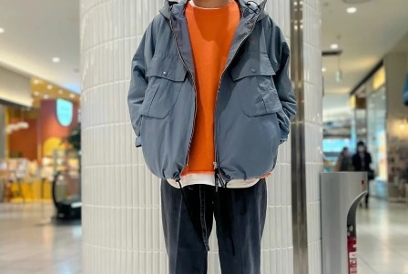 グレー×オレンジスウェット