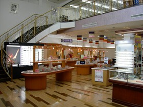 宝石のツカダ 栃木バイパス店