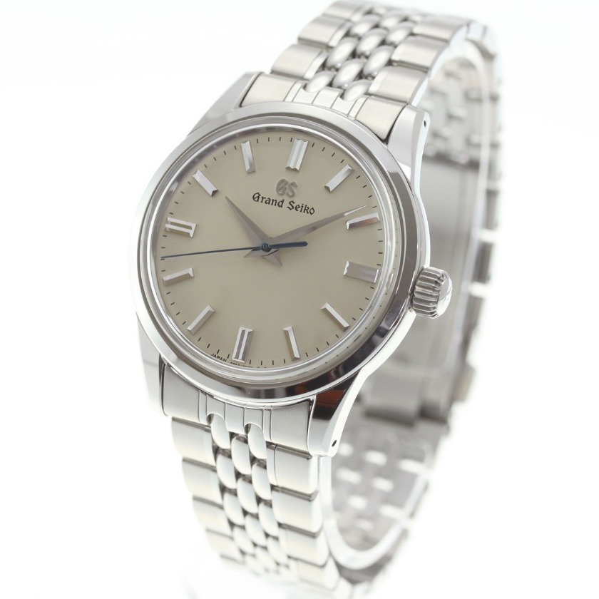 メンテナンスのしやすい時計がほしい人