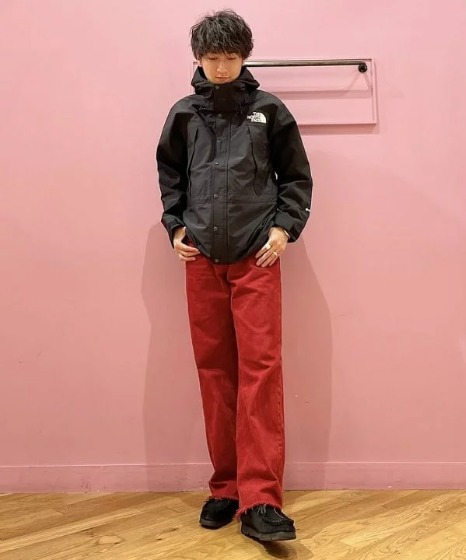 黒マウンテンパーカー秋5