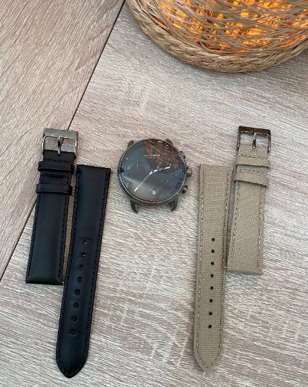 ガラリと表情の代わる替えストラップ(Nordgreen x Koyuki 茅色ストラップ )