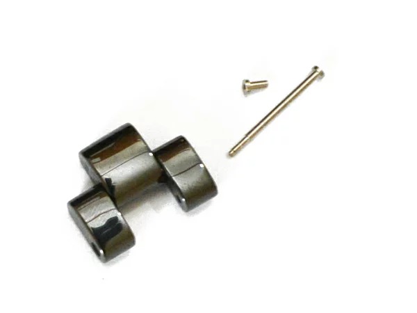 忘れがちなのがベルトのコマや付け替え用ベルト