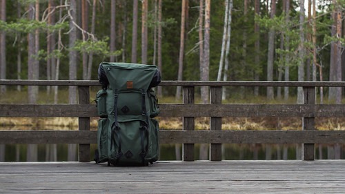 安いビジネスリュックは品質が気がかり？