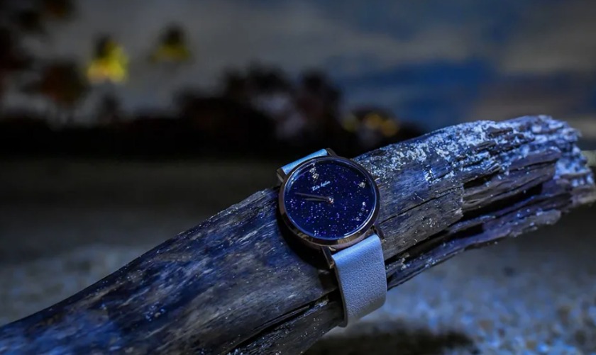 リアクレアの時計は美しい文字盤が魅力的！