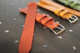 革ベルトに交換してカスタムを楽しみたい人