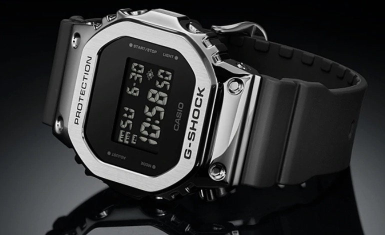 G-SHOCK"シルバー(銀色)"はメタル感が魅力のモデル