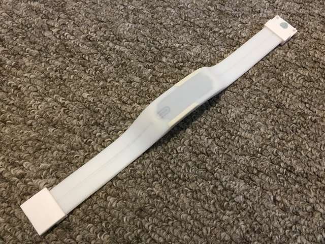 ダイソーの腕時計：ACTIVE WEAR スマートウォッチ風腕時計