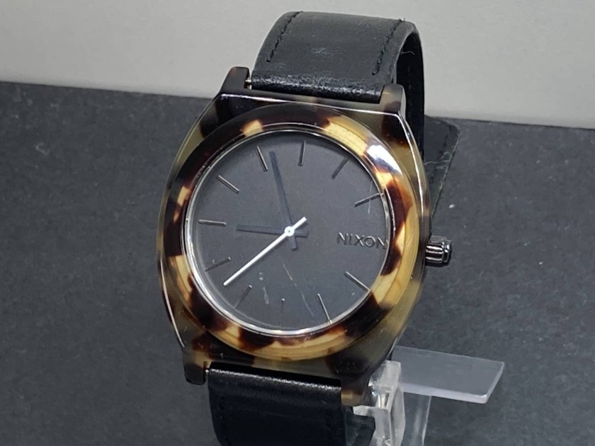 短時間で電池交換ができる