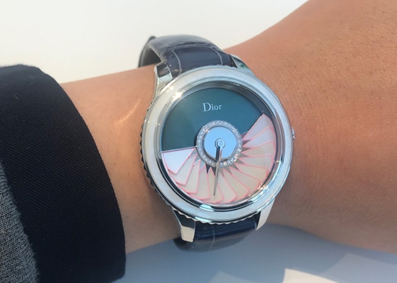 舞踏会をイメージするローターの動き