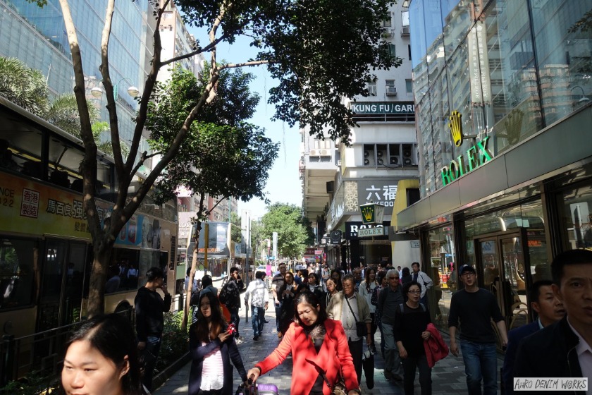 香港の時計業者取引所で購入