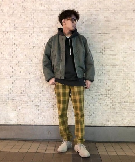 チェックパンツ