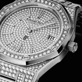 ロイヤル オーク “ジャンボ” エクストラシン 15202BC.ZZ.1241BC.01