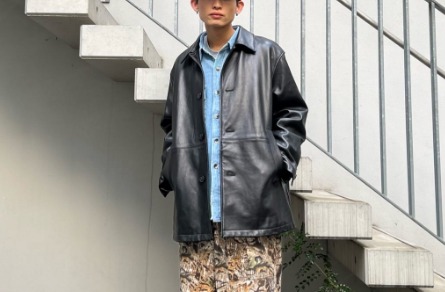 革ジャン＋インナーコーデ②インディゴシャツ