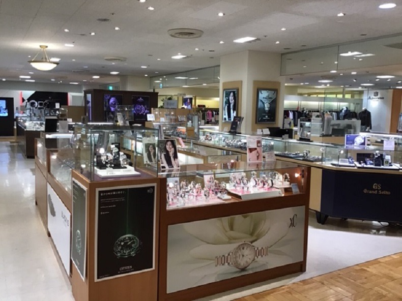 エディフィスの取扱店舗：うすい百貨店時計・宝飾サロン