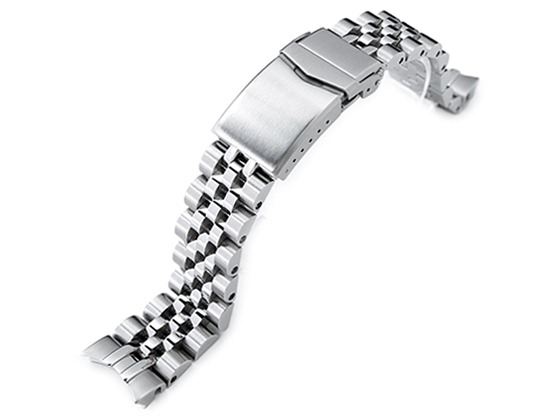 ベルトにはエクステンション機構がなくシンプル