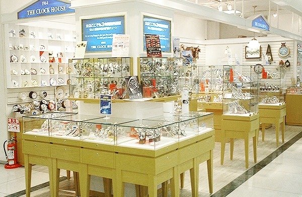 ザ クロックスハウス イオン松山店