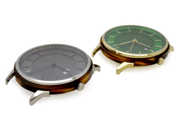 スリムで洗練されたケースと文字盤