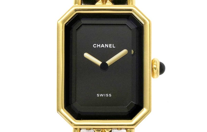 シャネルのスーパーコピー/偽物腕時計の見分け方：ロゴの字間