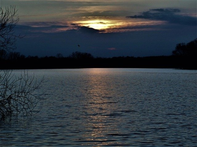 オメガスピードマスターは実績とロマンが詰まっている