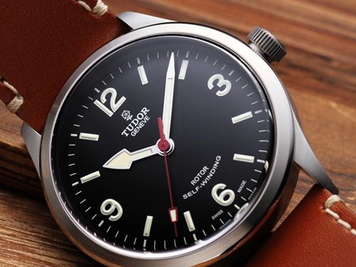 2012年に発売された象徴的なモデル