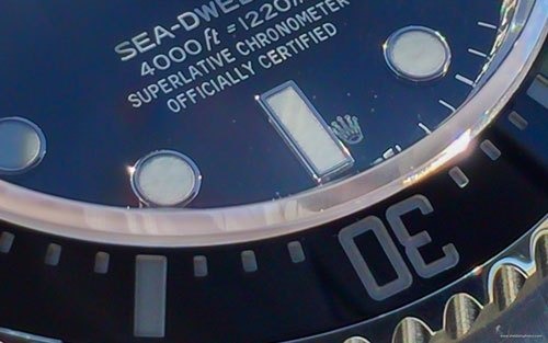 6時位置の王冠の透かしが絶妙