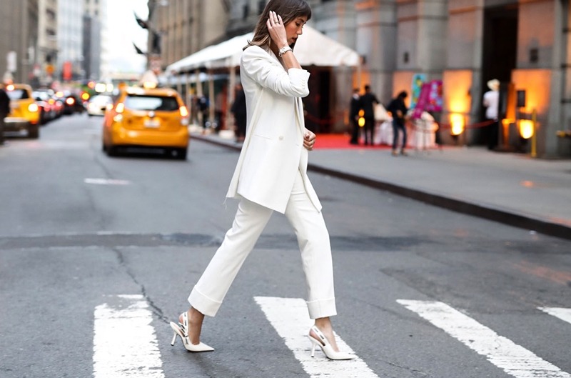 ヴェルサーチ(VERSACE)のレディース腕時計は存在感たっぷり