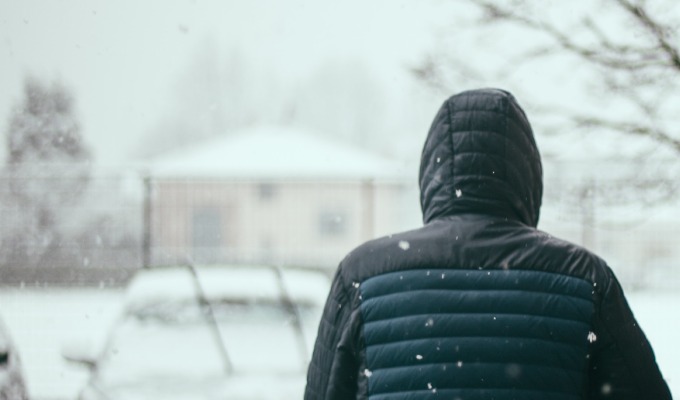 ①雨・雪を寄せ付けない「防水性」