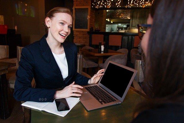 海外保証書がない場合は購入店舗に相談する
