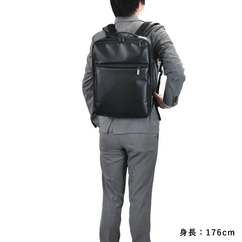 ④スーツに似合う"定番デザイン"