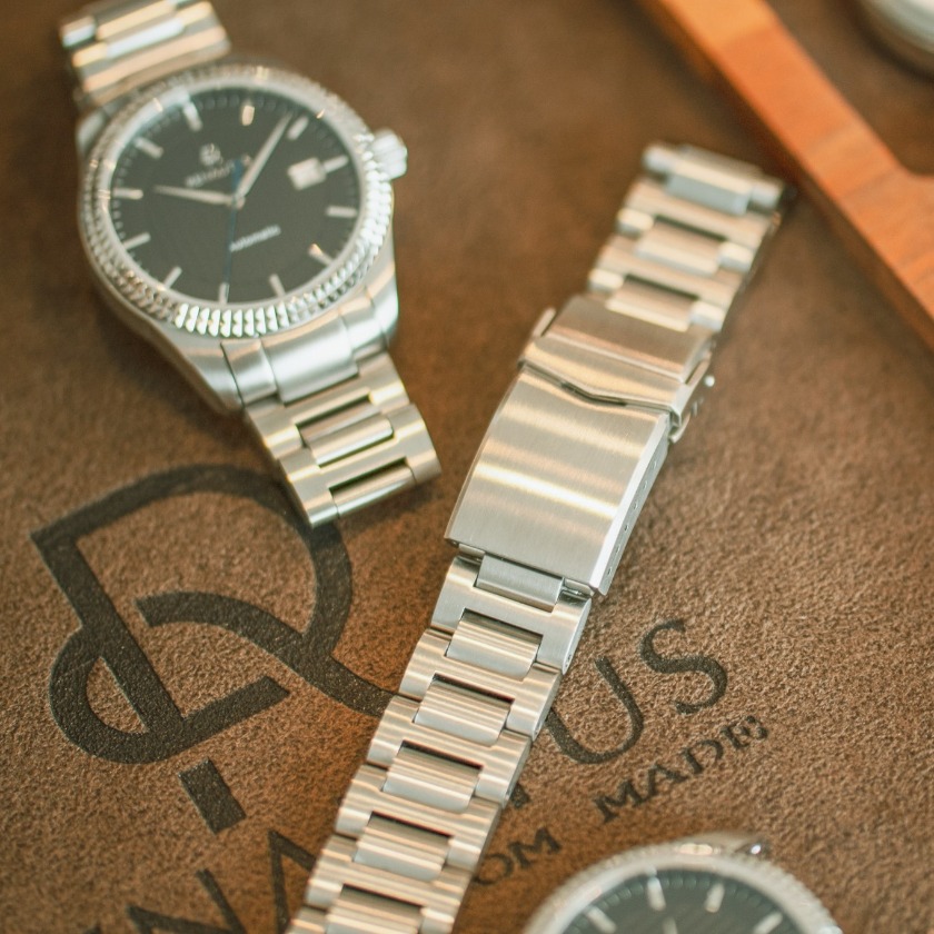 ルノータスの電池交換と一緒にベルト交換も