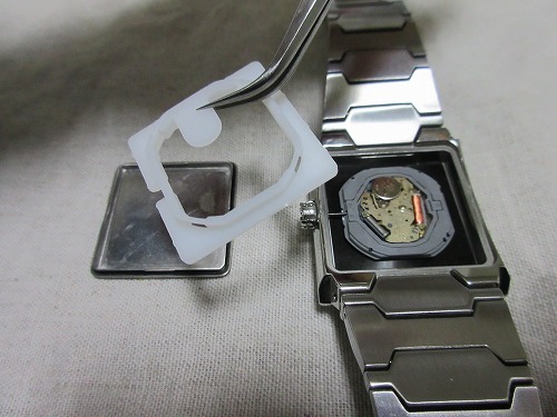 インディペンデント電池交換の方法と修理店を紹介