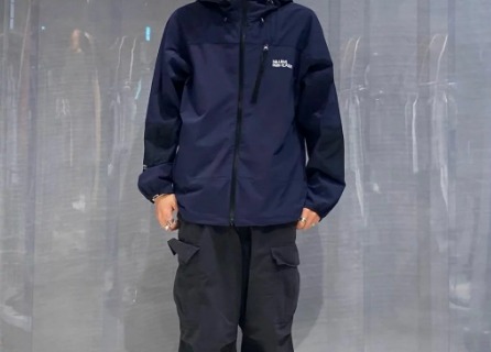 オールブラック