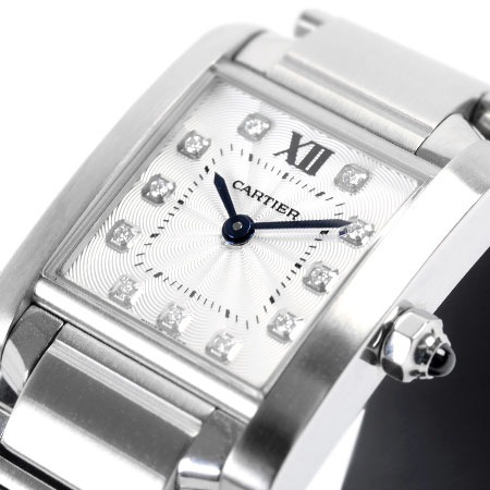 カルティエのレディース時計は定番のタンクモデルが人気