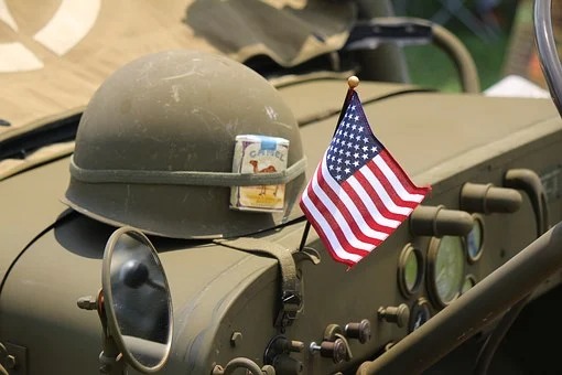 ブランド2：アヴィレックス