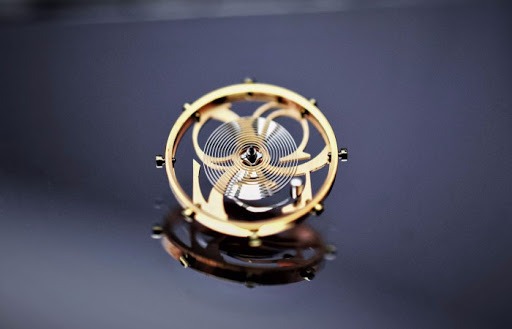 2007年 ヒゲゼンマイが変化