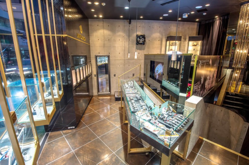 ガガミラノの時計修理：UNITED SALON 鹿児島