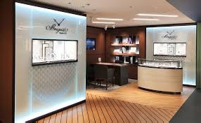  池袋の時計店：西武池袋本店 時計修理サロン