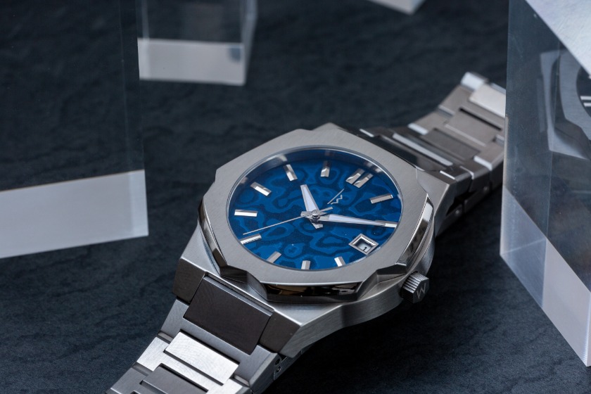 重厚感漂うVI EMPEROR(シックスエンペラー)を紹介