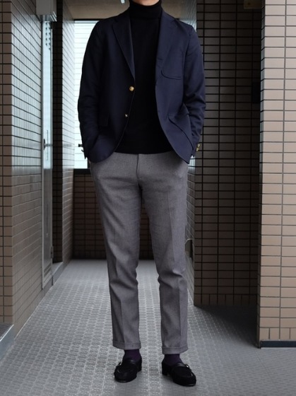 紺+グレージャケパン×紫ソックス