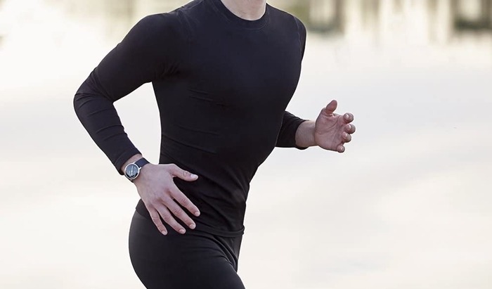 歩数計や心拍センサー搭載で運動に便利